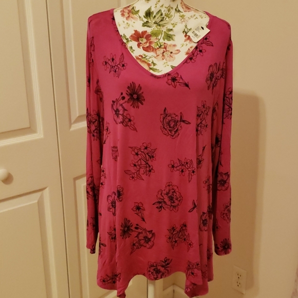 Lane Bryant Tops - NWT Lane Bryant Top 18/20